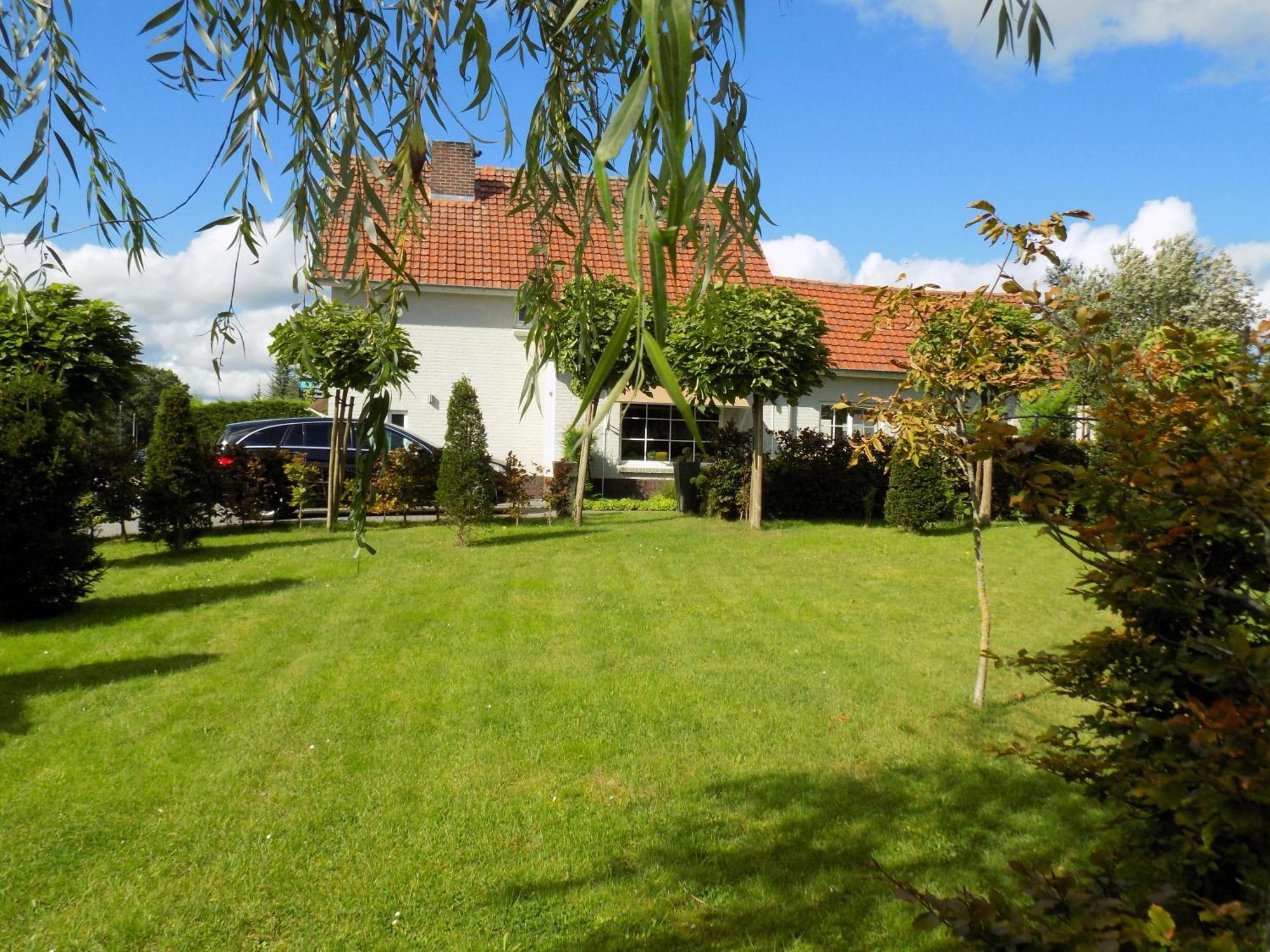 Villa Mooi Maasland Maaseik Exteriör bild